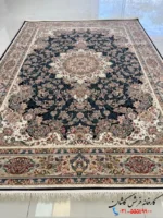 فرش 1200 شانه رنگ سرمه ای طرح آیلین کاشان