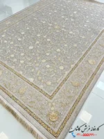 فرش طلاکوب جدید گل برجسته 1500 شانه طرح رها نقره ای کاشان