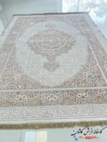 فرش نقره ای 1500 شانه سروین