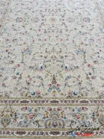 فرش کرم طلایی 1500 شانه طرح دلسا کاشان