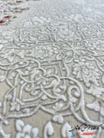 فرش کرم طلایی گل برجسته جدید 1500 شانه طرح سروین کاشان