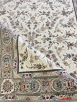 فرش کرم 1200 شانه طرح مه گل