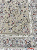 فرش افشان برجسته کرم 1200 شانه طرح شاپرک کاشان